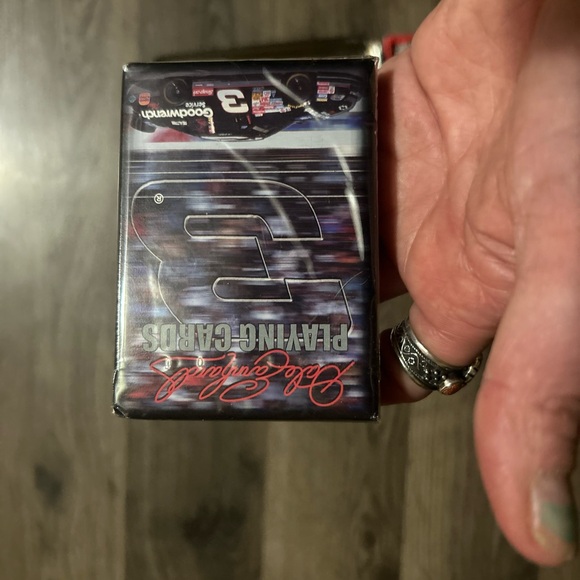 Collectable Dale Earnhardt playing card tin - Picture 5 of 6